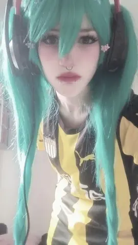 un borrador porque ando sin ganas de nada y me da cosa no subir na, cuando vuelvan mis ganas de vivir subo videos xd #hatsunemiku #miku #cosplay #cosplayer #mikucosplay 