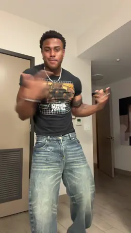 Me and a baby tee 4L🤞🏾❤️