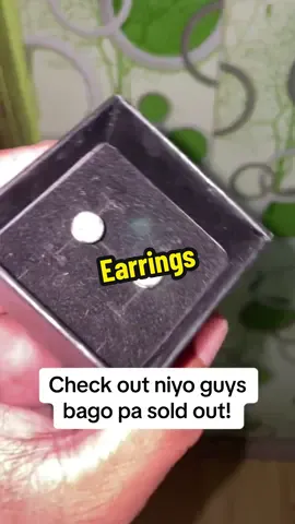 Quality talaga 😍  #earringstud #iceearrings #earringformen #tiktokfinds 