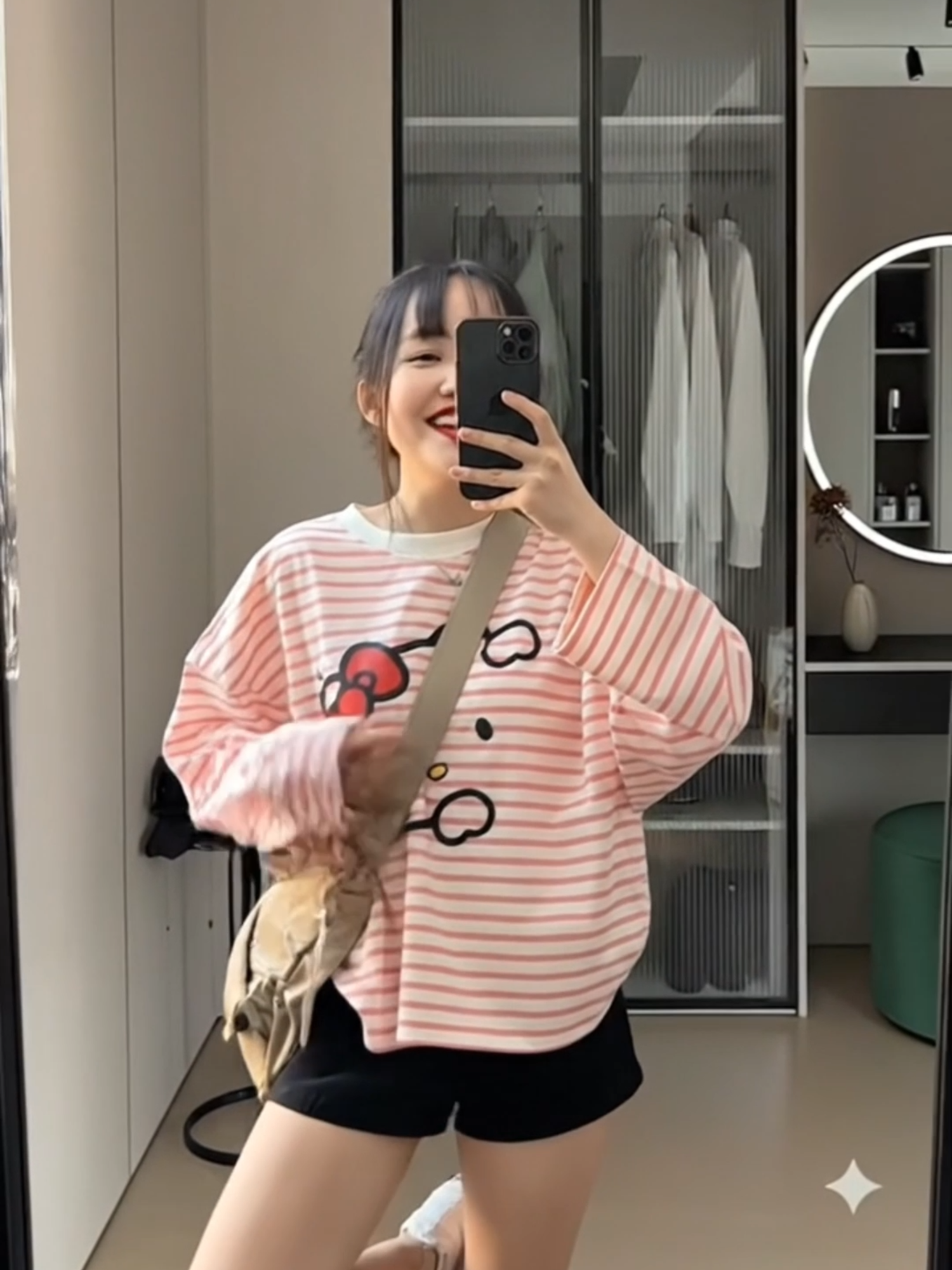 Áo thun boxy tay dài  #OOTD #trangphuc #hottrend #thoitrang #aoxinh #aodep #aothun