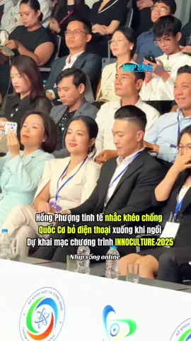 Hồng Phượng tinh tế nhắc khéo chồng Quốc Cơ bỏ điện thoại xuống khi ngồi Dự khai mạc chương trình INNOCULTURE 2025 #nhipsongonline #quoccohongphuong #quocco #hongphuong #innoculture2025 