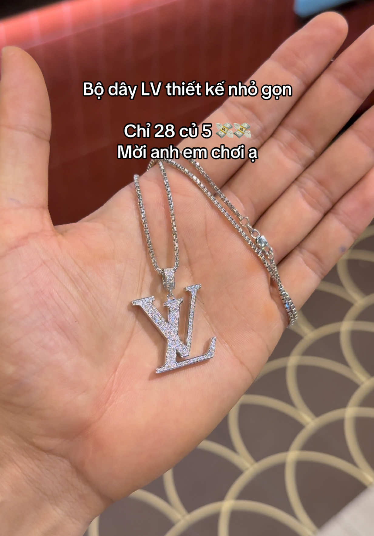 Mẫu dây chuyền LV có anh zai nào yêu thích k ạ 🥰 #daychuyen #nhẫn #xuhuong #trangsuconline #cambodia 