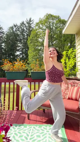 draft from summer but I forgot to post and anyways this was one of my songs of the summer EEEEE tried to do the dance (may have not been accurate) but it was still so fun to learn #fyp 