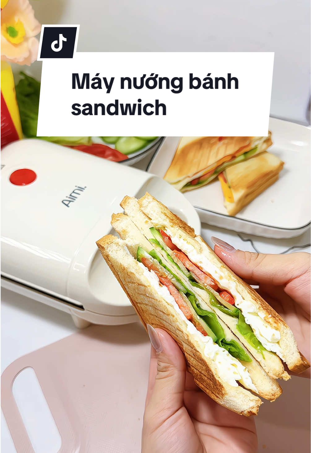 5 phút là có bữa sáng bánh sandwich 🥪 nóng hổi vàng giòn rồi #maylambanhsandwich #sandwich #maylambanh #mebeerriviuuu 