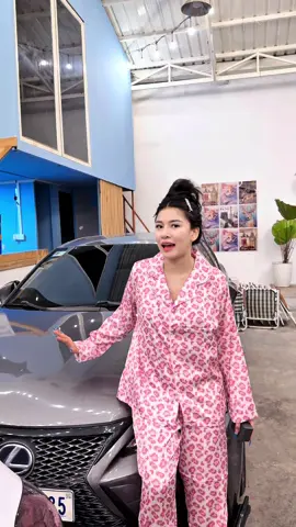 ហៃពេកលូវលក់ឡាន1🥹 @JChingCEOសំឡីផ្កា🌸 