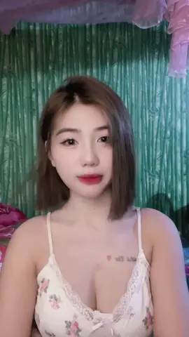 Đẹp là anh liếc mắt. 