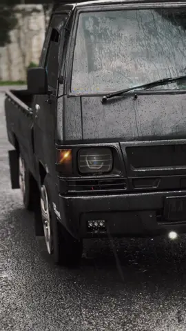 Gasik udan, awan udan, sore udan, bengi kesepian😭