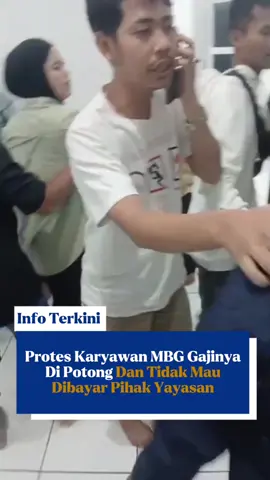 Protes seorang karyawan MBG  yang berlokasi di Pohon  Miring Desa Pancawati, Karawang. Karena gajinya dipotong dan tidak mau dibayar pihak yayasan nya alesana masih training.  #MBG #info  #peristiwa #lintasdaerah
