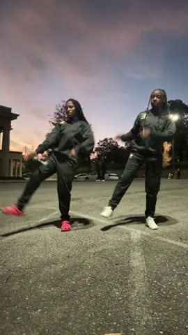 #tiktokdances2025 #viral #dancing #fypシ #xyzbca 