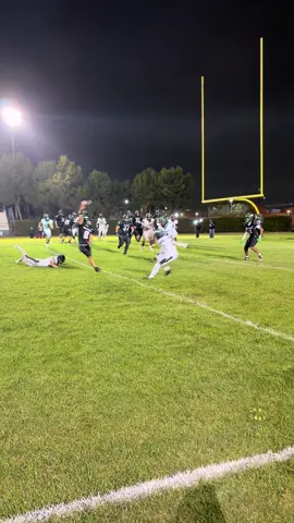 Skyhook😂#fyp #xyzbca #football #athlete #gardena