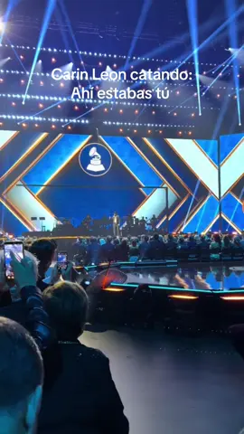Carin cantando ahí estabas tú #latin #grammys #carinleonoficial #carinleonmusic🎶🦁 #carinleonfan 