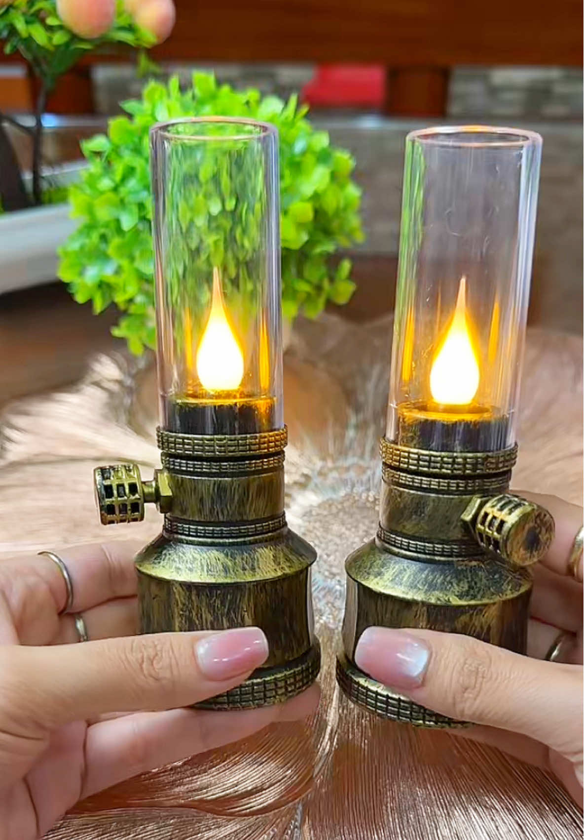 Đèn thờ Vĩnh Cửu xài pin.Combo 2 Đèn Cầy Cổ Điển shop đang trợ giá  @Phương Chăm Chỉ #phuonggiadung7 #xuhuong #denbantho #denledtrangtri #dendauthocung 