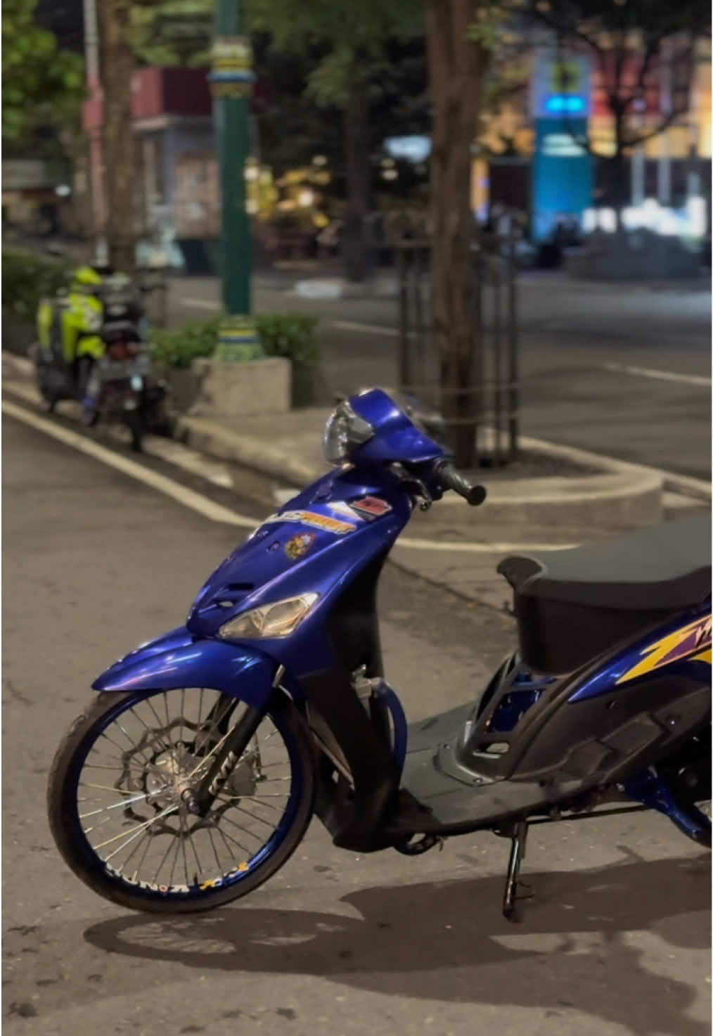 Bahan rasan rasan mu cikkk. @naufalarkhan @ferry garage @Andrex78 #jogja24jam #mio #matic200cc #miosporty #rabugaul @FG Racing Godean 