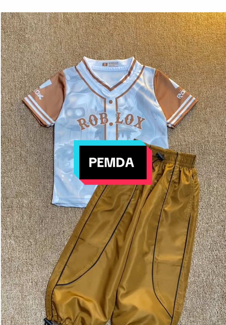 Setelan skena jersey anak nii bunda , yang lagi viral motif roblox kalo bunda masih binggung ambil size komen ya 😍 #setelananak #bajuanak #jersey 