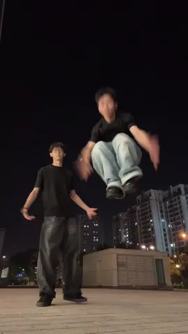 i flew 😂🦅 #mqwiqw dc @James 