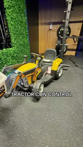 Costway 12V Ride-On Road Roller con luces, música, puerto USB, bocina, control remoto, tres velocidades, freno de emergencia, batería recargable y rodillo ajustable. Ideal para niños de 3 a 8 años. #BlackFriday #CyberMonday #ChristmasDeals #TikTokShopKids #RideOnCar 