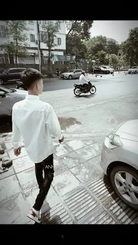 Hãy cứ bước khi còn có thể.