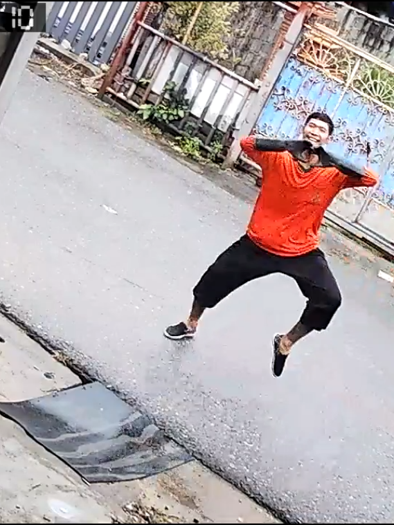 ต่อจากคลิปเก่า วนมาจัดไปอีกสเต็ปนึง😆😁#วันนี้คุณยิ้มแล้วหรือยัง #สะอาดเสมอ  #วัยรุ่นเทศบาล  #วัยรุ่นเก็บขยะ 