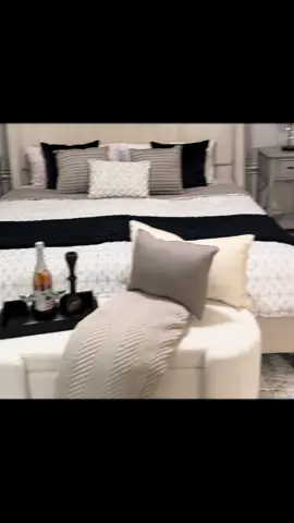 #kccsignaturestagingllc #homestaging #homedecor #staged #SanAntonio 