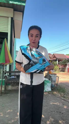 Axkหมวกกันน็อคเต็มใบยกคาง#หมวกกันน็อค#tiktokสายซิ่ง #หมวกกันน็อคผู้ใหญ่ #หมวกกันน็อคเต็มใบ#หมวกกันน็อคaxk 