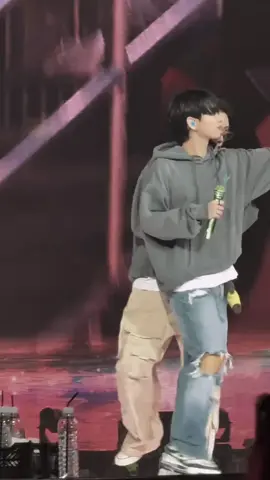 kok bisa pas yahh😭 #boynextdoor #hybelabels #taesan #woonhakboynextdoor #fypp 