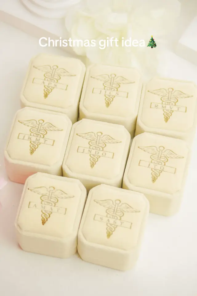 Holiday Gift Idea: Custom Ring for your other half or for the whole squad/family😍💕 Get them now for only ₱349 (less ₱50 until Nov. 15!!) 🙈💖 Made of titanium steel, perfect for everyday wear🦋