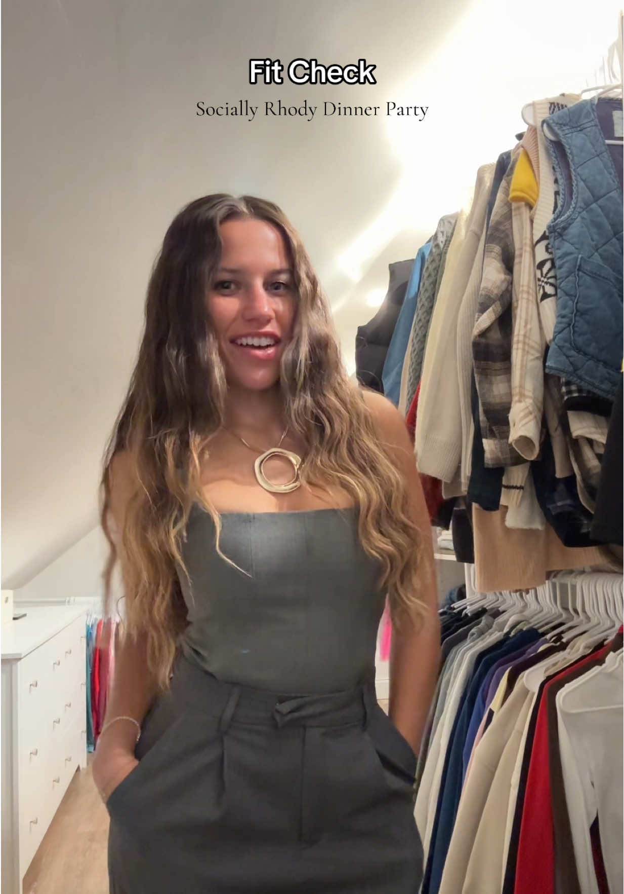 supposed to post this last night oops! Fit Check for the @sociallyrhody dinner party ♥️ #outfit #dinnerparty #rhodeisland #contentcreator #mom 