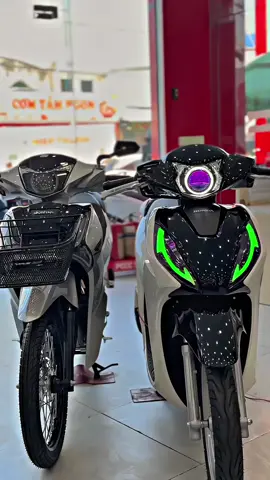 Nên chọn Future hay Vision ❤️ trắng đen 3D ❤️ bạc đen 3d 1🍠#xuhuong #tuyetnganxemay #honda #vision #visiondokiengdep 