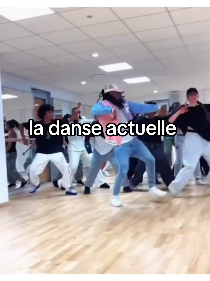 #cejour-là  #dance #pourtoii  #pourtoi #danse @Diallo Dalaba224 @asmaousow162 