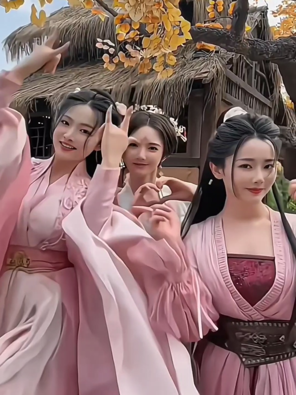 kalau bisa 3 knp harus 1 🫢 #dracin #triocantik #fyp #lesti #zira 