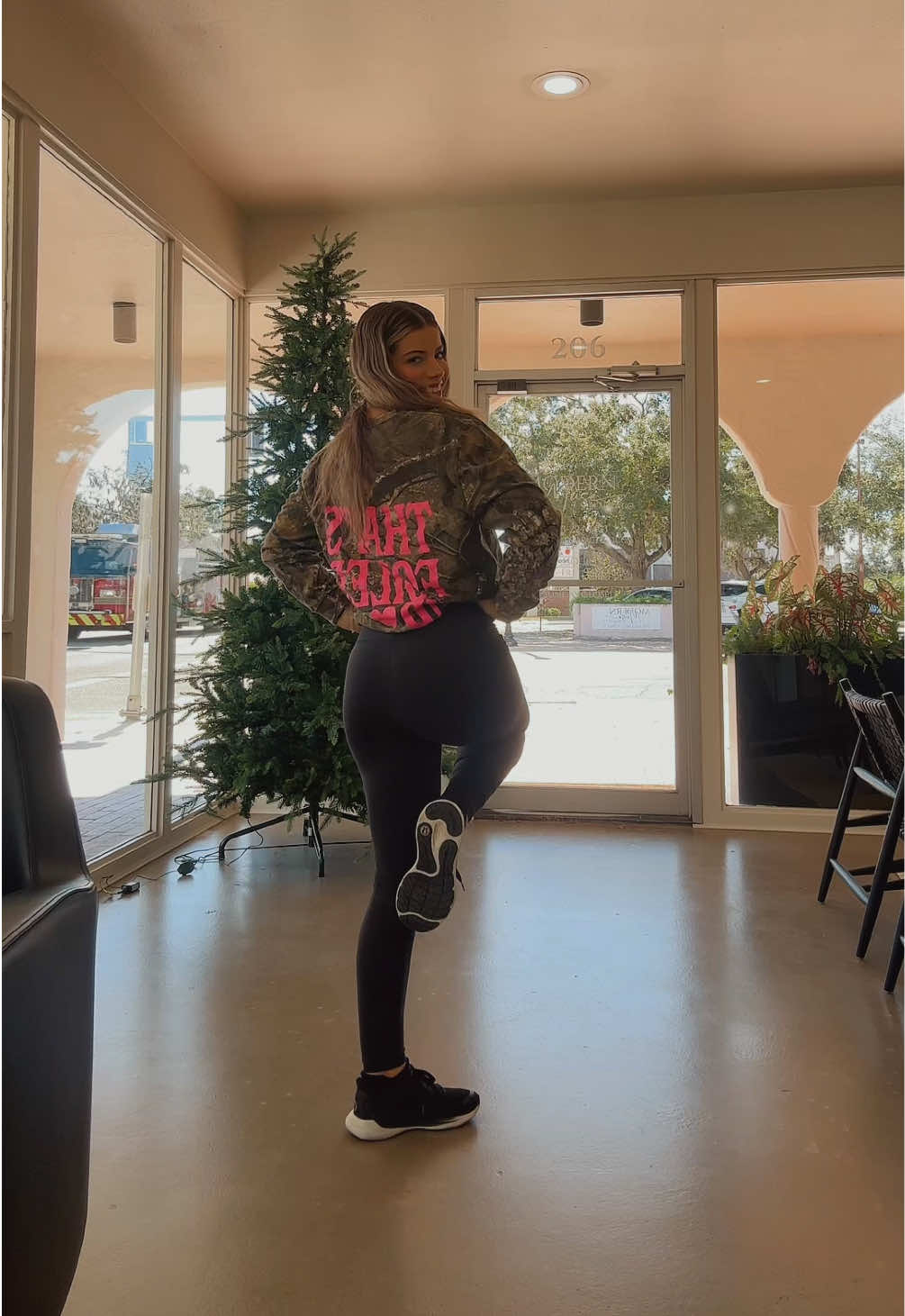 license to listen🩷 @house of foils #houseoffoils #hairstylist #camo #OOTD 