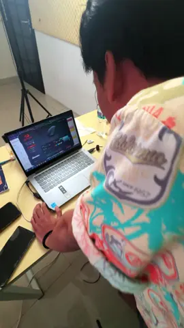 Udah lah para gamer dari pada bingung coba lu pake mouse m724 dari Redragon, Murah, Makronya ada, buat ngatur DPI nya juga udh mudah Langsung aja Cek di keranjang kuning lagi ada diskon ambyar #mouse #mousegamingmurah #redragon #redragon #mousegaming 