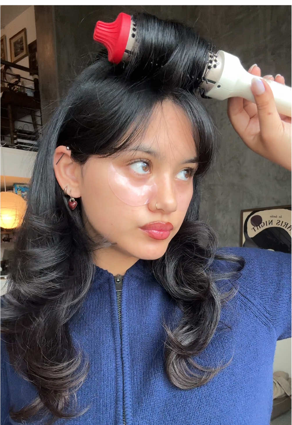 this holiday thermal brush is toooo cute🎄🦌❄️, @wavytalkofficial is having their Black Friday Sale!!! #thermalbrush #bangstut #layeredhair #holidayblowout #blackfridaysale #wavytalksale #affordablehairtools #hottools 