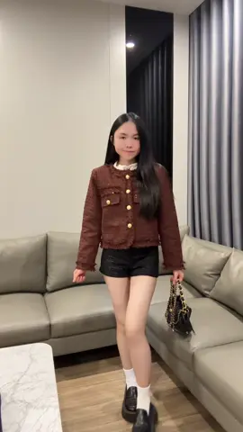 Áo khoác dạ kim tuyến lấp lánh #lila #22etm #webuild 