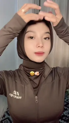 Cakep polllll ga sampe 30 ribuan😭🫵🏻#hijabdinas #kerja #olahraga #faeyza 