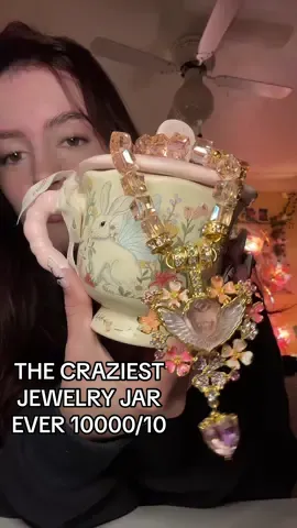 THIS JAR WAS BEAUTIFUL @LittleGlimmers IF YOU GUYS PURCHASE A JAR FROM HER, use code “RAQUEL” for 10% off your purchase 😱🩷 #jewelry #jewelryjar #jewelrygirl #mysteryjewelry #mysteryjewelryjar 
