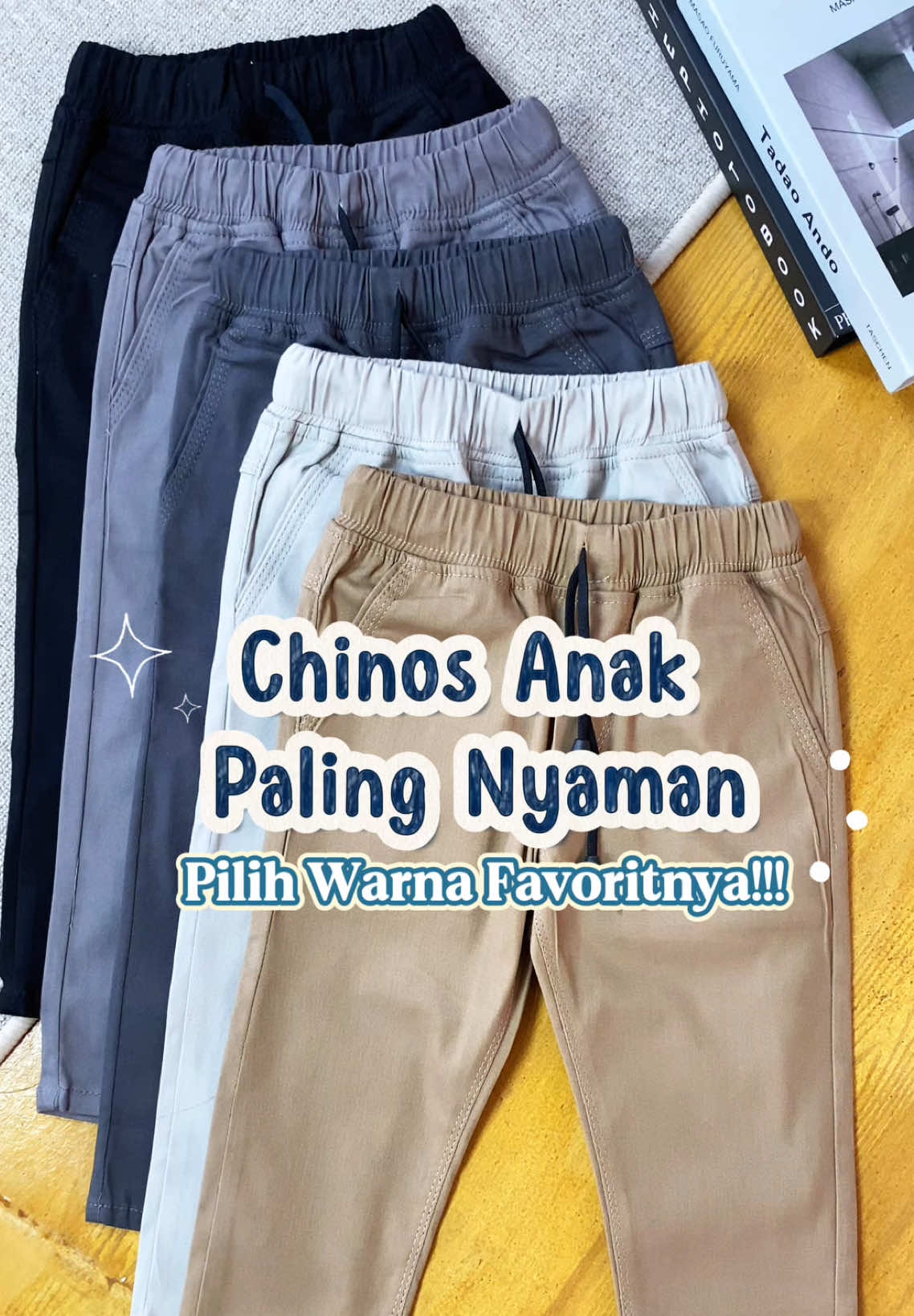 Celana chinos anak yang nyaman dipakai walupun seharian banyak aktivitasnya. Mending yukk buruan segera pilih warna favorit sikecil 😍🥰💃 #chinosanak #celanachinosanak #celanaanak #celanaanakchinos #ootdanak 