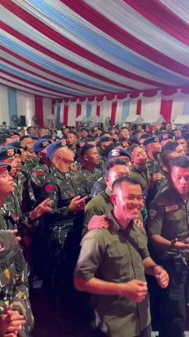 Memperingati HUT BRIMOB POLRI KE 80 BRIMOB PRESISI UNTUK MASYARAKAT ,allhamdulilah masih menjadi bagian keluarga brimob sehat semua nya brigade @Bapak Gede 375 @𝐦𝐲 𝐛𝐚𝐝𝐞𝐫 @IIF STICKER @ceuodah87 