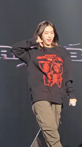 #ryujin || minha mãe me deu o celular dela p eu editar, e a diferença do Android pro iOS eh gritante Meudeus, alguém me dá um iPhone 💔 #fyp #fancam #poycams #itzy 