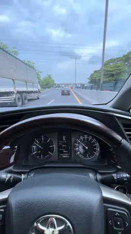 Rental Mobil Surabaya Lepas kunci/Pakai Driver - Harian/Mingguan/Bulanan - Perjalanan dinas - Wisata - Event - Wedding car #rentalmobil #rentalmobilsuraba #sewamobilsurabaya #rentcar #surabaya 