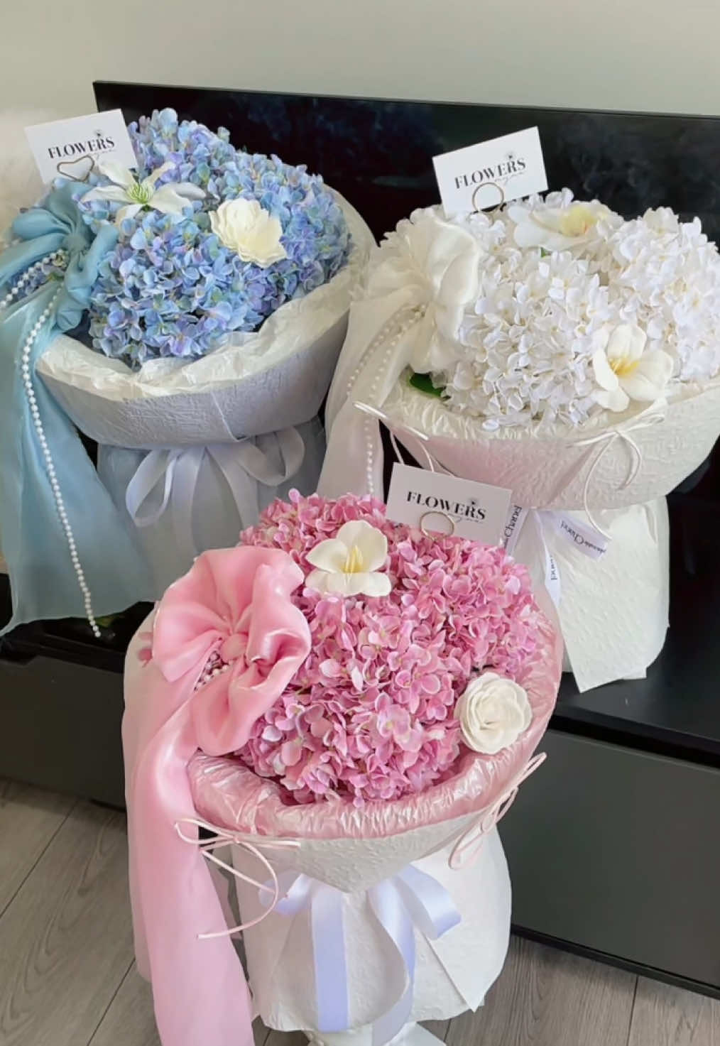 Best seller nhà em – bó 4 bông cẩm tú cầu, nhẹ nhàng mà sang hết nấc. #Mynaflowers #hoasapthom #lovetiktok #camtucau 