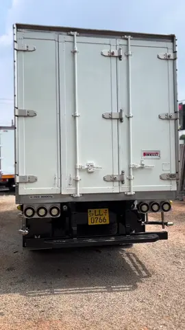 📌ISUZU Elf Freezer Lorry  ➡️අවුරුද්ද - 2009 ➡️Registration - 2013 ➡️Transmission - Manual  ➡️ඇණ තව් ප්‍රමාණය - 05 ➡️දිග - 14½ ➡️Engine - 4JJ1 ➡️පිටුපස දුනු ➡️Mileage - 225,254km ➡️Engine capacity - 3,000cc ➡️Nickel face  Rs: 6,850,000/- Call - 0705292963 📍Negombo road, Nagoda-Kandana ඔබට අවශ්‍ය සියලුම වර්ගයේ උසස් තත්වයේ  ෆ්‍රීසර් (TRUCK) වර්ග විශ්වාසවන්ත තැනකින් ලබාගන්න. අවුරුදු 27 කට වඩා ලොරි රථ සහ Freezer රථ ක්ෂේත්‍රයේ මනා දැනුමක් ඇති Enoka Agents වෙත පැමිණ වෙනස වටහා ගන්න. වාහනය පරීක්ෂා කිරීමෙන් පසුව මිල ගණන් සාකච්ඡා කර ගත හැකියි. #isuzulorry #isuzufreezer #isuzufreezerforsale #freezerlorry #freezertruckforsale 