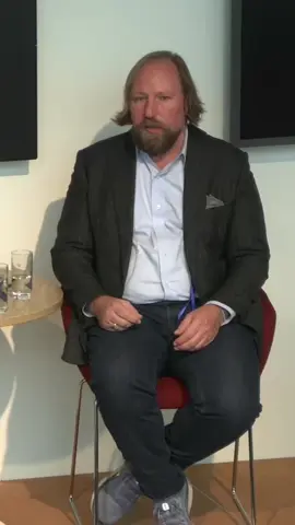 Ein kleiner Auschnitts von unser neuen Folge🎙️🎙️ Du willst wissen, was Anton Hofreiter noch so zu sagen hat? Dann hört unbedingt rein - jetzt überall, wo's Podcasts gibt. #diegrünen #antonhofreiter #politik #armee #philosophie 