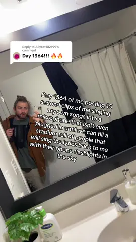 Replying to @Allycat102199 oooohhh #1364 #day1364 #independentartist #darrenrita 