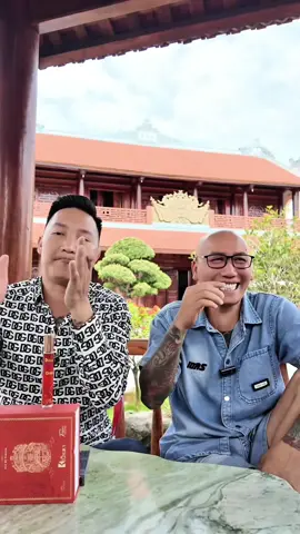 Nhận hàng ko thơm ae vứt luôn