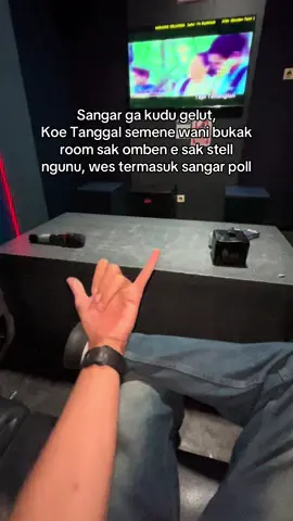Jan wi termasuk jamaah karaoke sangar raimu🤣 #adeliakaraoke 