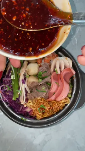 Mấy bà nghĩ sao về sốt mì cay khô này mấy bà có muốn tui hàng động giống như cuối clip ko nè .? #mìcaythyquán 