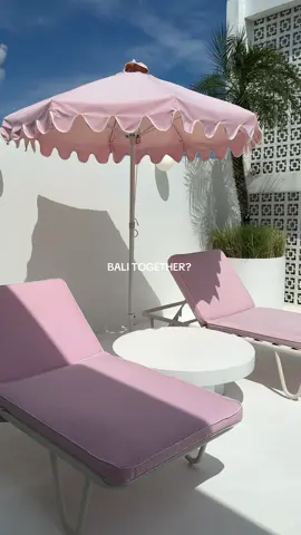 The answer is easy 🌴 #bali #girlstrip 