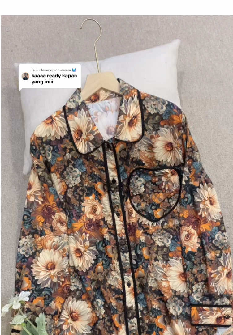Membalas @mouuuu 🦋 staytune ya kak .. mau racun new motif lagi nih yang enggak kalah gemes 🤭  #fyp #alaricstore #promomakan1111 #blousemotif #harukablousealaricstore 
