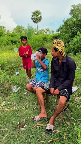 So Kind Bro Share IcedCream with Brother in Forest #survival #outdoor #viral #shorts